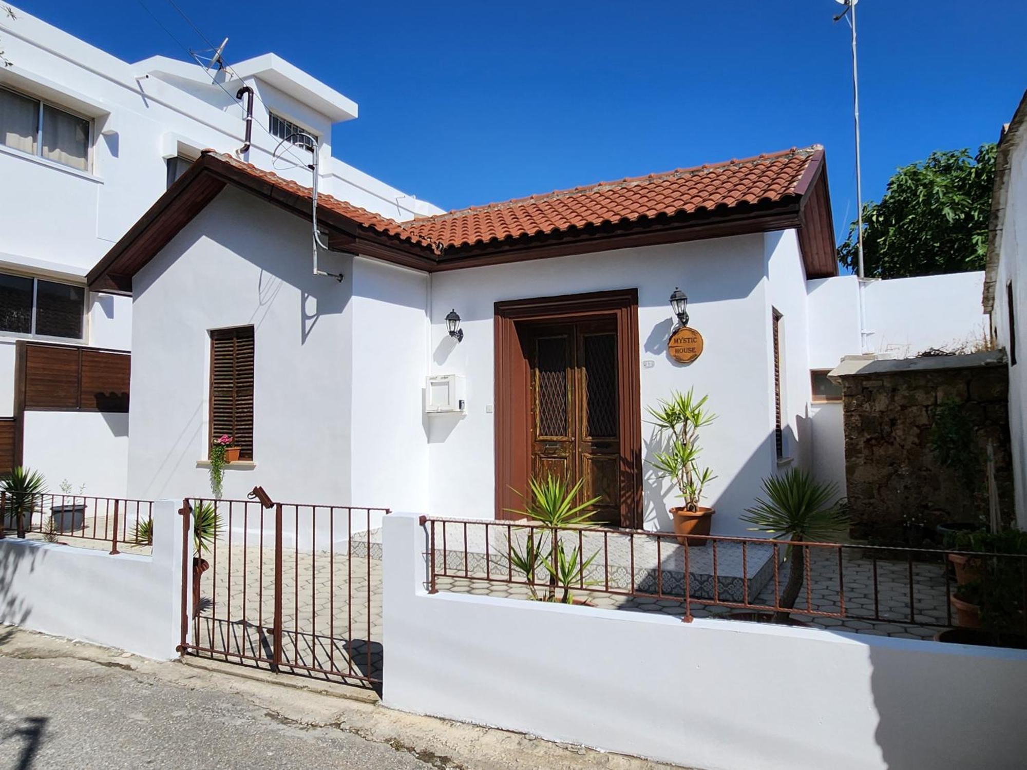 Mystic Guest House Famagusta Famagusta  Exterior foto